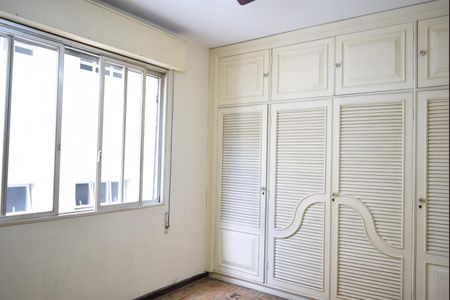 Apartamento à venda com 170m², 3 quartos e 2 vagasQuarto 2