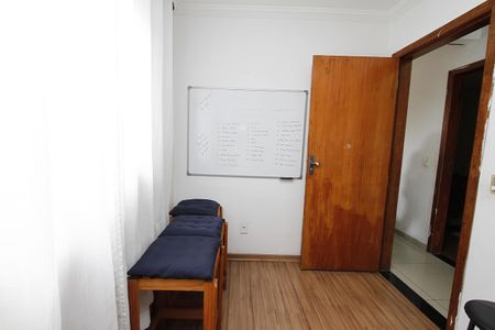 Casa à venda com 200m², 6 quartos e 2 vagasQuarto 1