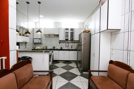 Casa à venda com 200m², 6 quartos e 2 vagasCozinha 2