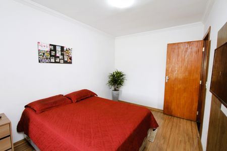 Casa à venda com 200m², 6 quartos e 2 vagasQuarto 3