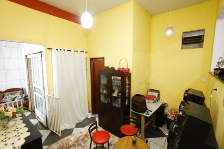 Casa à venda com 200m², 6 quartos e 2 vagasSala de Jantar