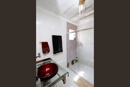 Casa à venda com 200m², 6 quartos e 2 vagasBanheiro 1