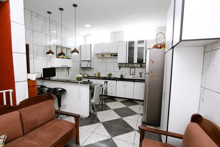 Casa à venda com 200m², 6 quartos e 2 vagasCozinha 2