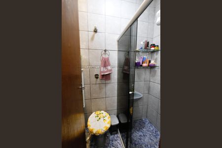 Casa à venda com 200m², 6 quartos e 2 vagasBanheiro 2