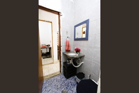 Casa à venda com 200m², 6 quartos e 2 vagasBanheiro 3