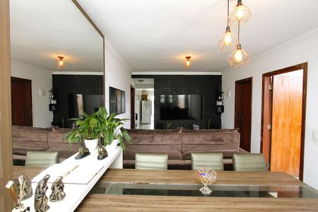Sala 1 de casa à venda com 6 quartos, 200m² em Jk, Contagem