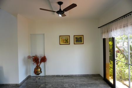 Casa para alugar com 1000m², 4 quartos e 3 vagasSala 1