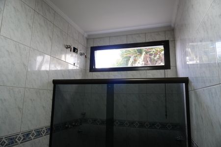 Casa para alugar com 1000m², 4 quartos e 3 vagasBanheiro da Suíte 1