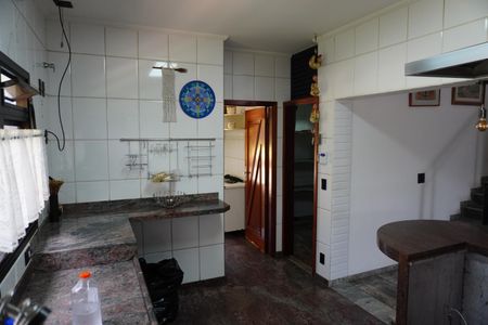 Casa para alugar com 1000m², 4 quartos e 3 vagasCozinha