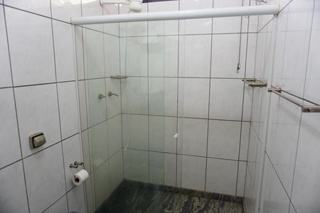 Casa para alugar com 1000m², 4 quartos e 3 vagasBanheiro da Suíte 4