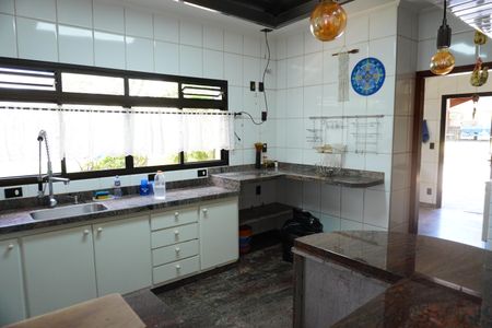 Casa para alugar com 1000m², 4 quartos e 3 vagasCozinha