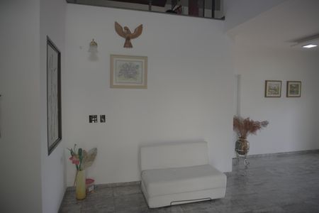 Casa para alugar com 1000m², 4 quartos e 3 vagasSala 1