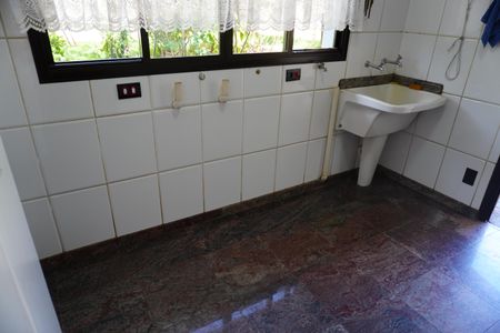 Casa para alugar com 1000m², 4 quartos e 3 vagasÁrea de Serviço