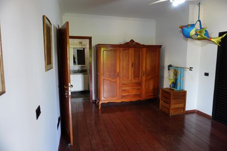 Casa para alugar com 1000m², 4 quartos e 3 vagasSuíte 4