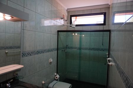 Casa para alugar com 1000m², 4 quartos e 3 vagasBanheiro da Suíte 2