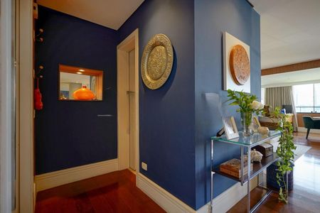 Apartamento à venda com 185m², 4 quartos e 3 vagasFoto 01