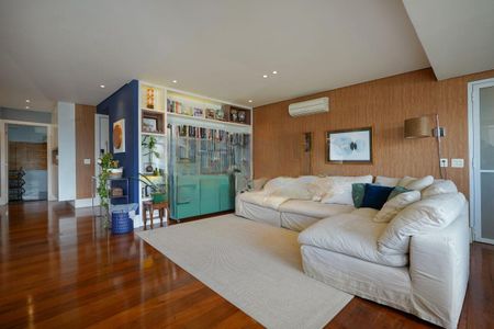 Foto 16 de apartamento à venda com 4 quartos, 185m² em Real Parque, São Paulo