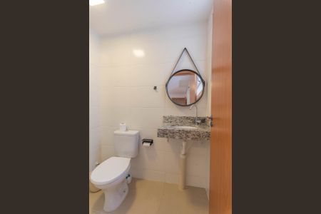 Apartamento para alugar com 58m², 2 quartos e 1 vaga Apartamento para alugar com 58m², 2 quartos e 1 vagaBanheiro da Suíte 1