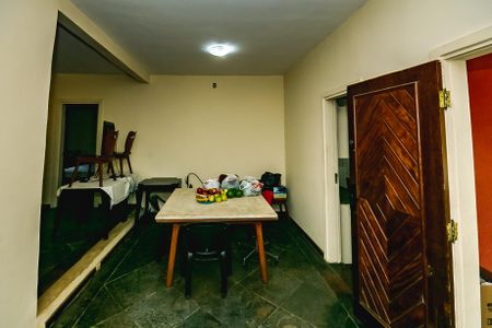 Casa para alugar com 2 quartos, 200m² em Bandeirantes (pampulha), Belo Horizonte