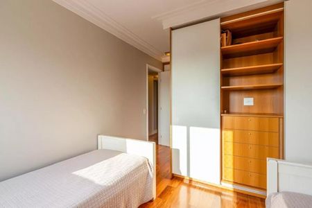 Apartamento à venda com 182m², 3 quartos e 4 vagas Apartamento à venda com 182m², 3 quartos e 4 vagasFoto 01