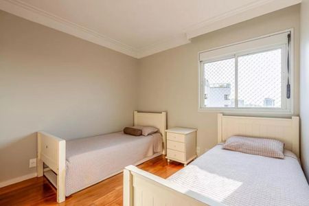 Apartamento à venda com 182m², 3 quartos e 4 vagas Apartamento à venda com 182m², 3 quartos e 4 vagasFoto 01