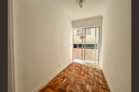 Apartamento para alugar com 90m², 3 quartos e sem vaga
