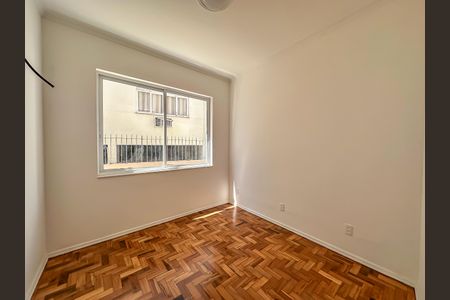 Apartamento para alugar com 90m², 3 quartos e sem vaga