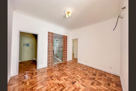 Apartamento para alugar com 90m², 3 quartos e sem vaga