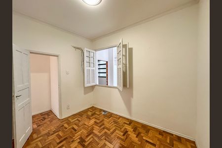 Apartamento para alugar com 90m², 3 quartos e sem vaga