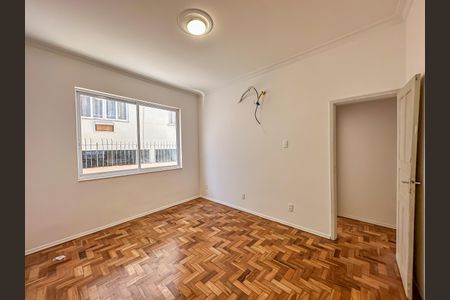 Apartamento para alugar com 90m², 3 quartos e sem vaga