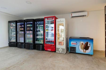 Studio para alugar com 22m², 1 quarto e sem vaga Studio para alugar com 22m², 1 quarto e sem vagaMini Mercado