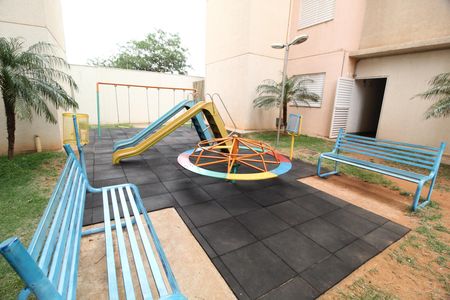 Apartamento para alugar com 55m², 2 quartos e 1 vagaÁrea comum - Playground