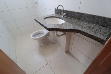 Apartamento para alugar com 55m², 2 quartos e 1 vagaBanheiro do Quarto 2