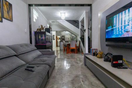 Casa para alugar com 148m², 2 quartos e 3 vagas Casa para alugar com 148m², 2 quartos e 3 vagasSala