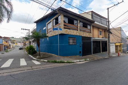 Casa para alugar com 148m², 2 quartos e 3 vagas Casa para alugar com 148m², 2 quartos e 3 vagasFachada