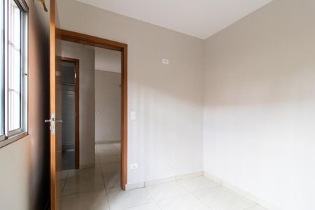 Quarto 1 de casa para alugar com 2 quartos, 45m² em Uberaba, Curitiba