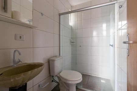 Banheiro Social de casa para alugar com 2 quartos, 45m² em Uberaba, Curitiba