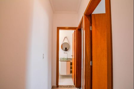 Corredor de apartamento para alugar com 2 quartos, 120m² em Vila Eldizia, Santo André