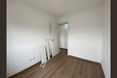 Quarto 3 de apartamento para alugar com 3 quartos, 65m² em Humaitá, Porto Alegre