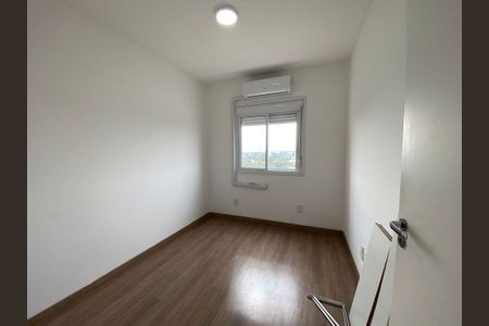 Quarto 1 de apartamento para alugar com 3 quartos, 65m² em Humaitá, Porto Alegre