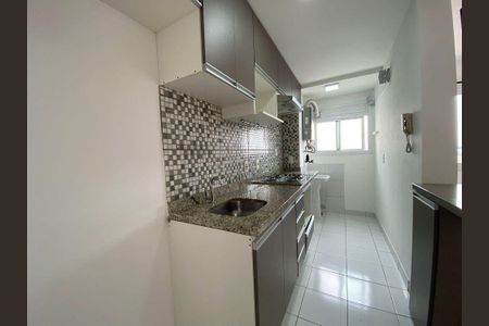 Cozinha  de apartamento para alugar com 3 quartos, 65m² em Humaitá, Porto Alegre