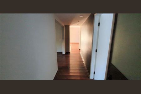 Casa à venda com 4 quartos, 220m² em Moema, São Paulo