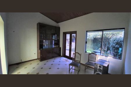 Casa à venda com 4 quartos, 220m² em Moema, São Paulo