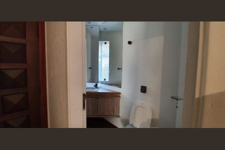 Casa à venda com 4 quartos, 220m² em Moema, São Paulo