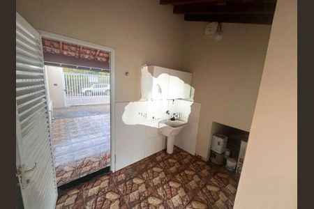 Casa à venda com 128m², 3 quartos e 2 vagas