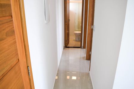 Corredor de apartamento para alugar com 2 quartos, 33m² em Vila Granada, São Paulo