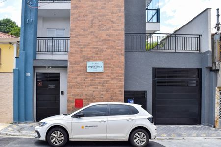 Apartamento para alugar com 33m², 2 quartos e 1 vaga Apartamento para alugar com 33m², 2 quartos e 1 vagaFachada