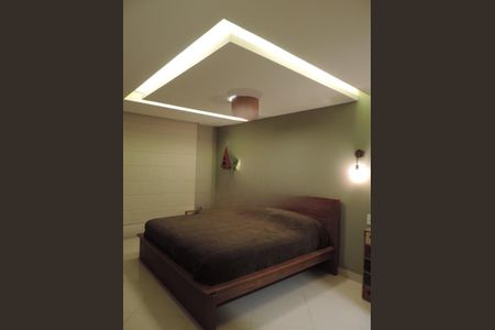 Casa à venda com 265m², 5 quartos e 3 vagas