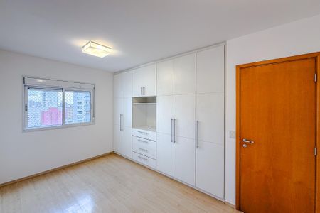 Apartamento à venda com 112m², 3 quartos e 3 vagasQuarto 3 - Suíte