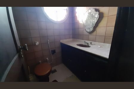 Casa à venda com 391m², 4 quartos e 6 vagas